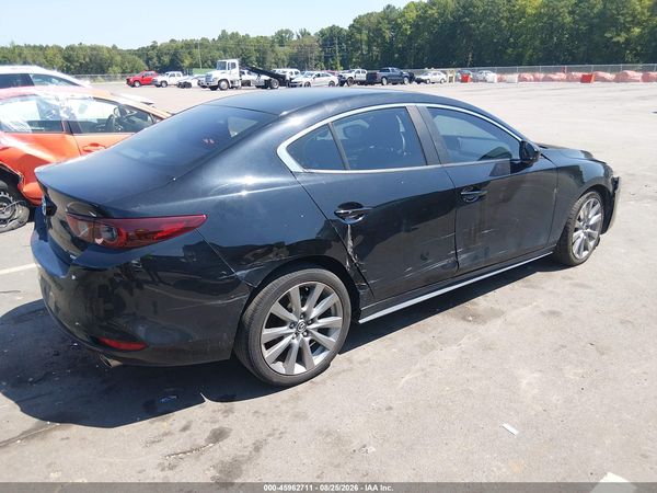 2022 MAZDA MAZDA3 SELECT