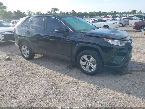 2021 TOYOTA RAV4 XLE — I1