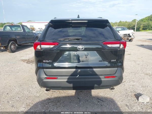 2021 TOYOTA RAV4 XLE — I119