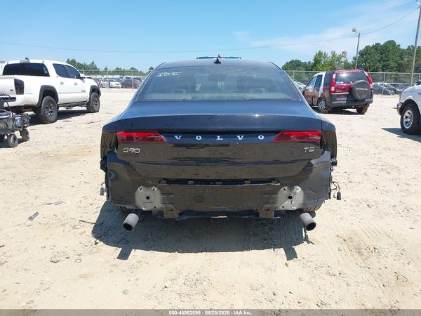 2018 VOLVO S90 T5 MOMENTUM