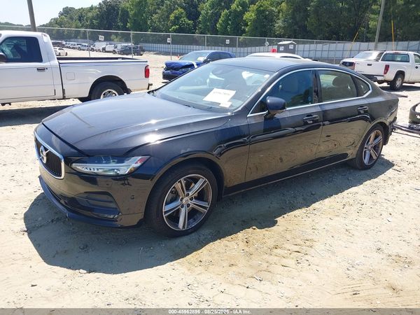 2018 VOLVO S90 T5 MOMENTUM