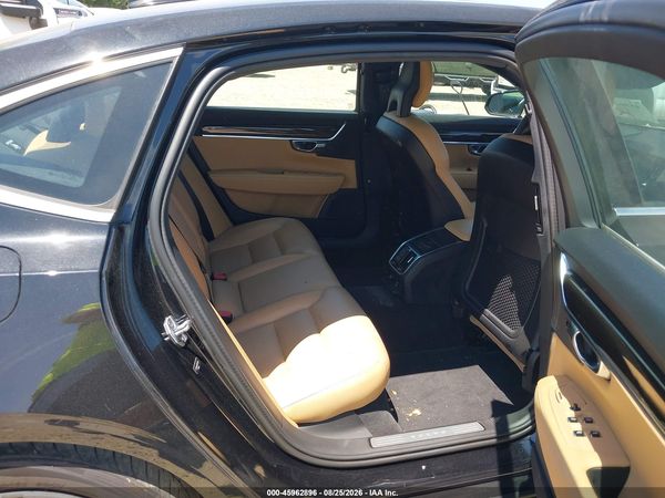 2018 VOLVO S90 T5 MOMENTUM