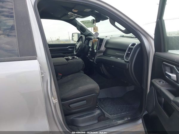 2025 RAM 1500 BIG HORN  4X4 6'4 BOX