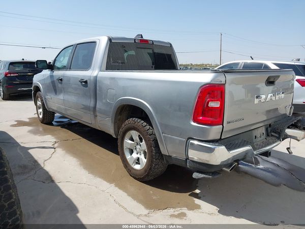 2025 RAM 1500 BIG HORN  4X4 6'4 BOX