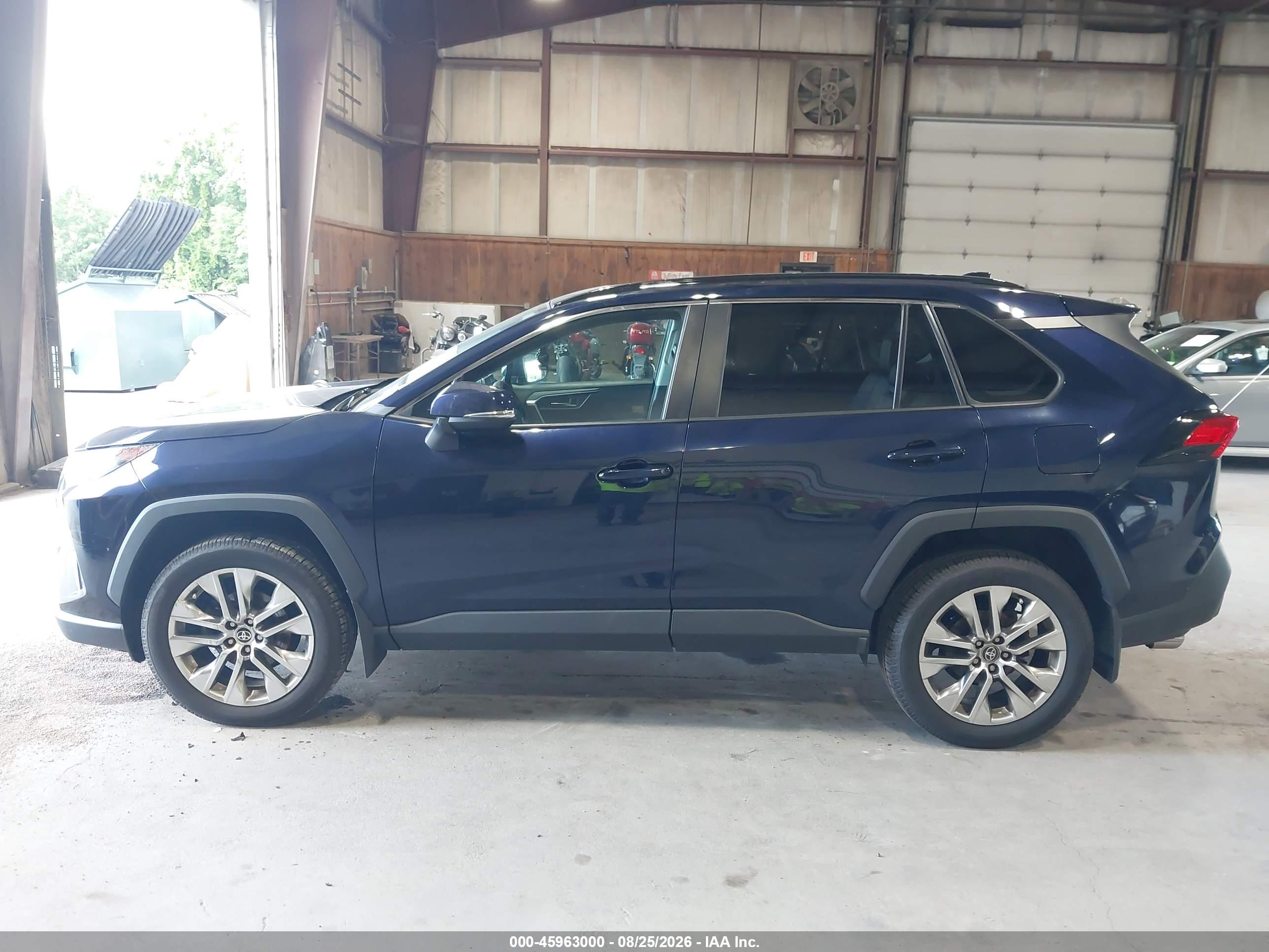 2021 TOYOTA RAV4 XLE PREMIUM