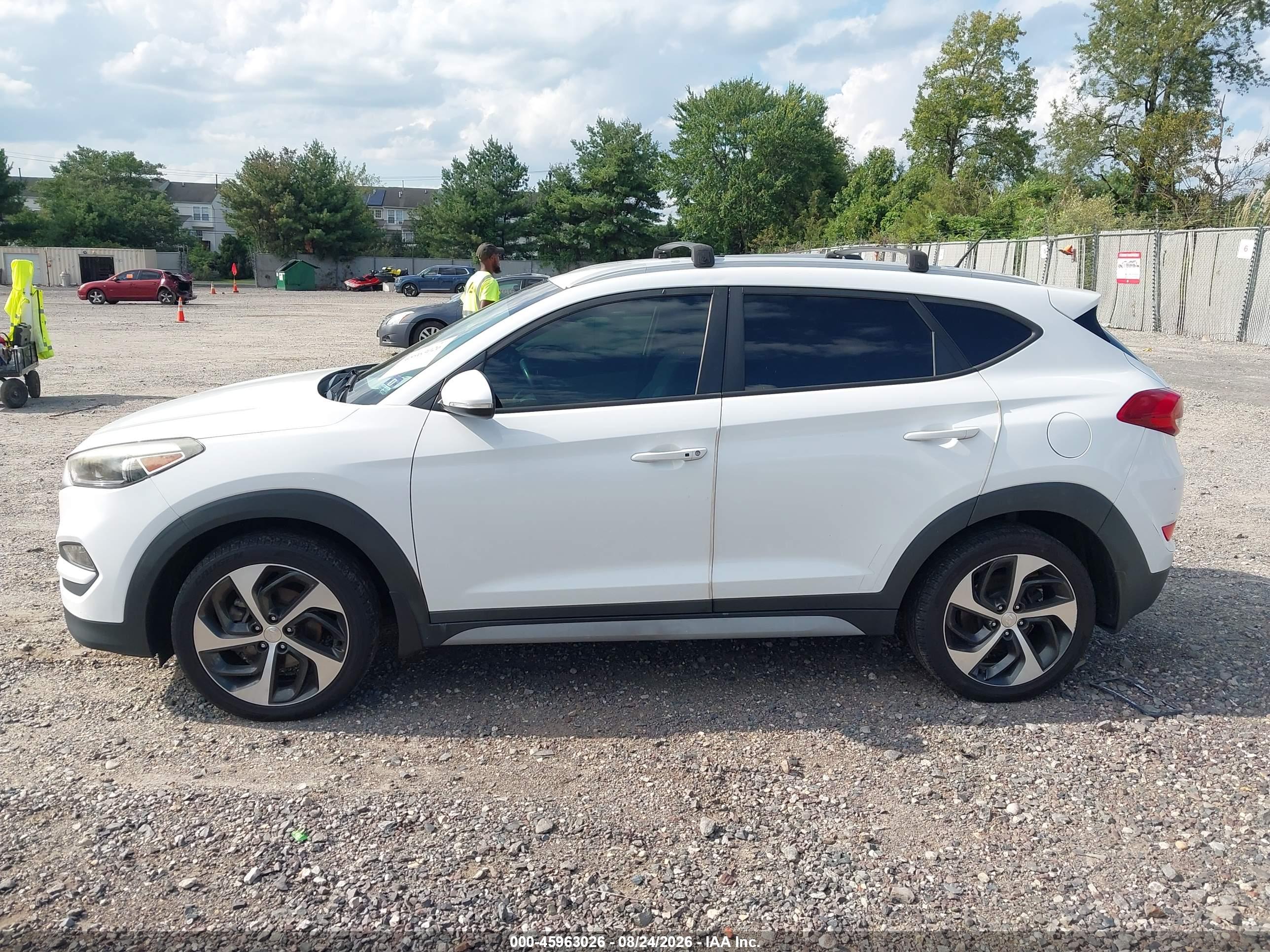 2017 HYUNDAI TUCSON SPORT