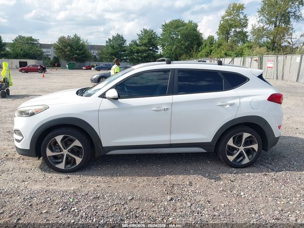 2017 HYUNDAI TUCSON SPORT