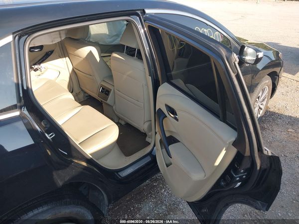 2017 ACURA RDX ADVANCE PACKAGE — I8