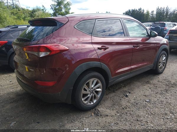 2016 HYUNDAI TUCSON SE