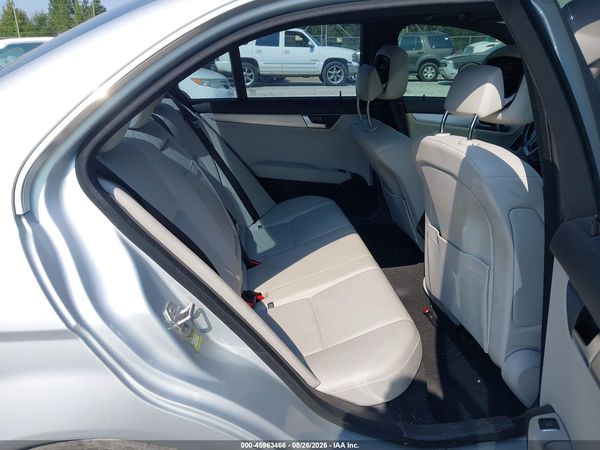 2014 MERCEDES-BENZ C 250 SPORT — I8