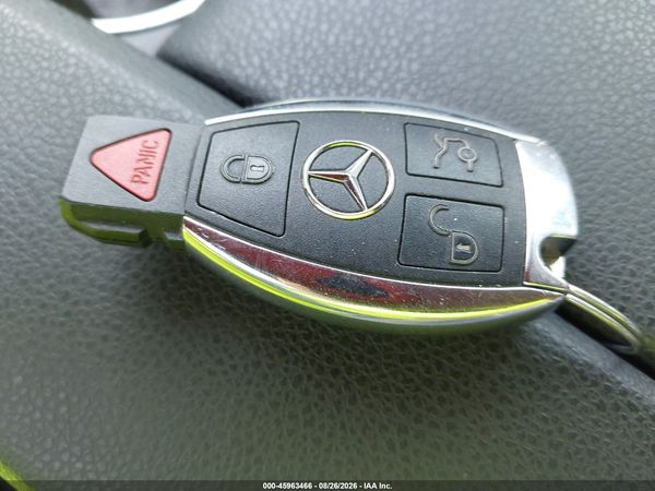 2014 MERCEDES-BENZ C 250 SPORT — I11