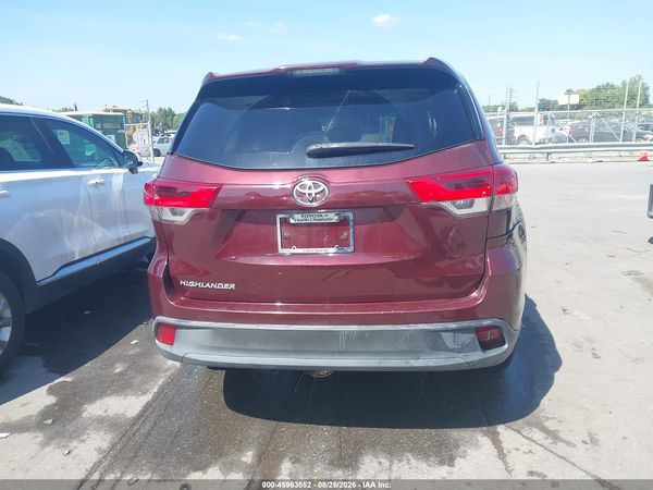 2019 TOYOTA HIGHLANDER LE