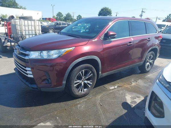 2019 TOYOTA HIGHLANDER LE