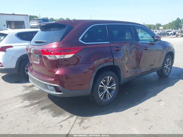 2019 TOYOTA HIGHLANDER LE