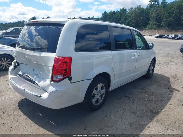 2013 DODGE GRAND CARAVAN SXT — I4