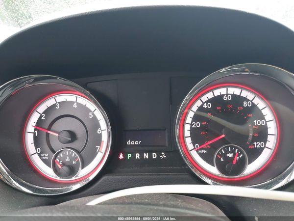 2013 DODGE GRAND CARAVAN SXT — I7