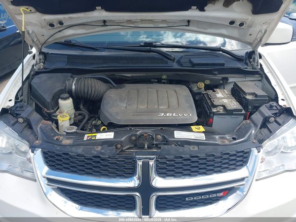 2013 DODGE GRAND CARAVAN SXT — I10