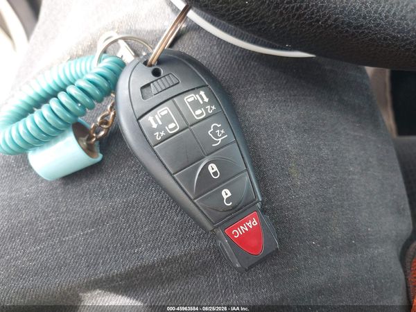 2013 DODGE GRAND CARAVAN SXT — I11