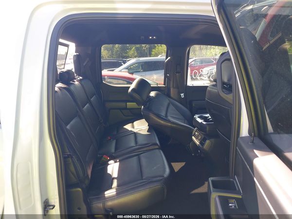 2025 FORD F-150 XLT — I8