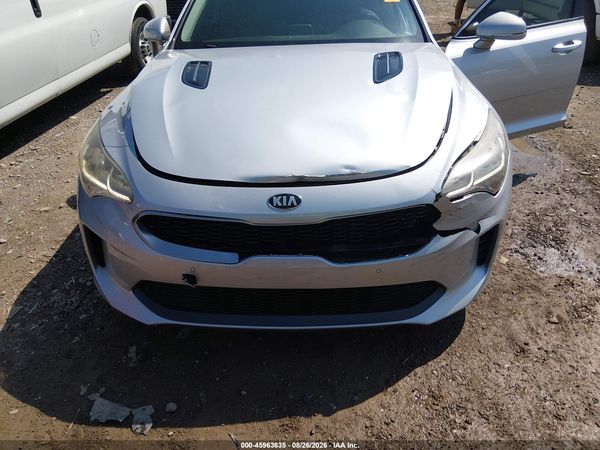 2018 KIA STINGER PREMIUM — I6
