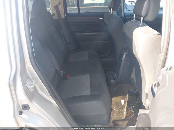 2016 JEEP PATRIOT SPORT — I8