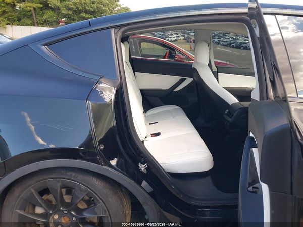 2020 TESLA MODEL Y
