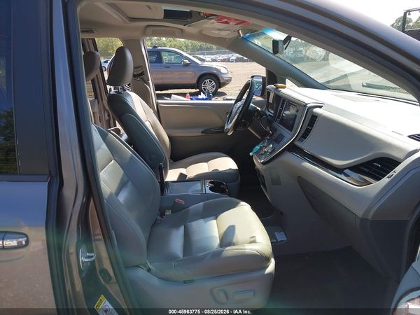 2016 TOYOTA SIENNA XLE 8 PASSENGER — I5