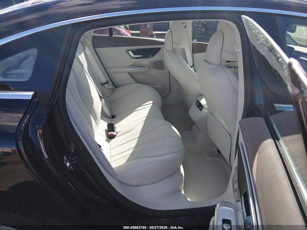 2023 MERCEDES-BENZ EQE 350 4MATIC — I8