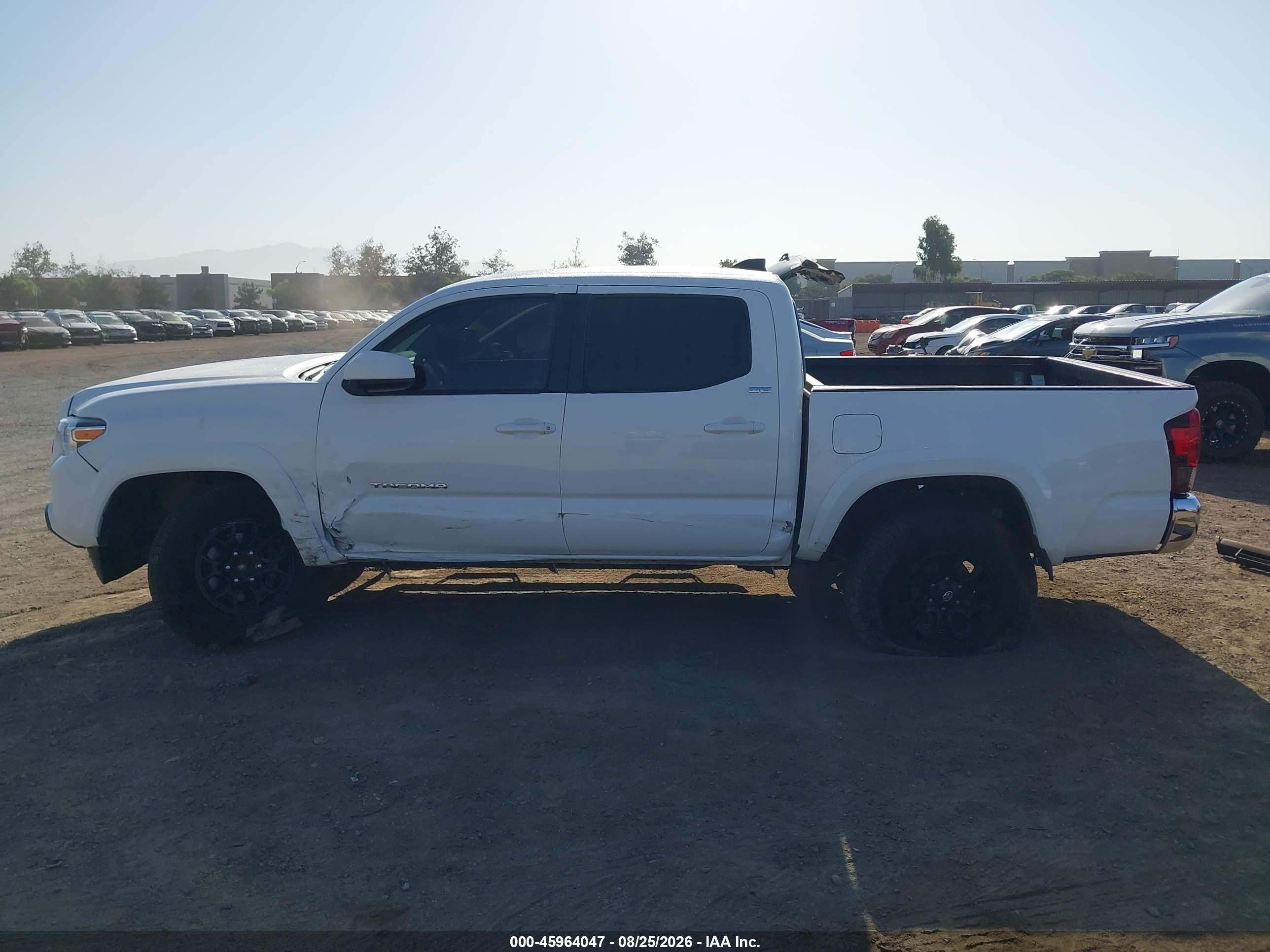 2022 TOYOTA TACOMA SR5 V6