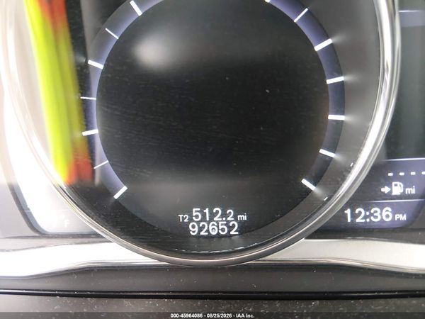 2016 VOLVO XC60 T6 DRIVE-E
