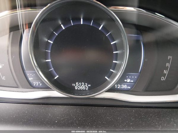 2016 VOLVO XC60 T6 DRIVE-E