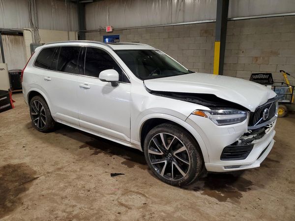 2022 VOLVO XC90 Momentum (excl S60)