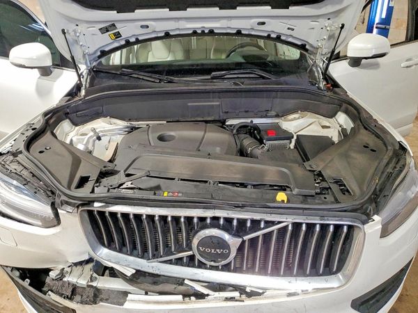 2022 VOLVO XC90 Momentum (excl S60)