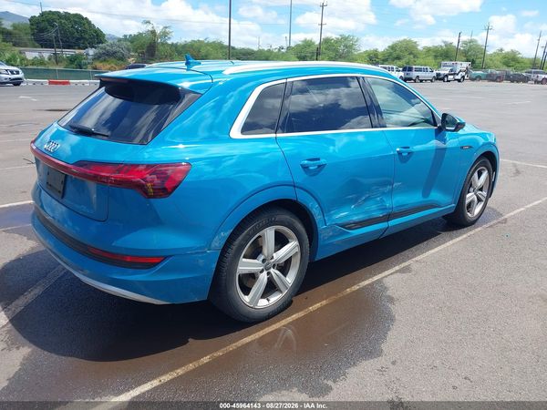 2019 AUDI E-TRON PREMIUM PLUS — I4