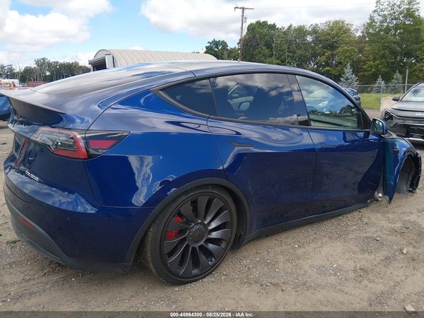 2024 TESLA MODEL Y