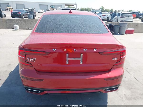 2022 VOLVO S60 B5 R-DESIGN — I119