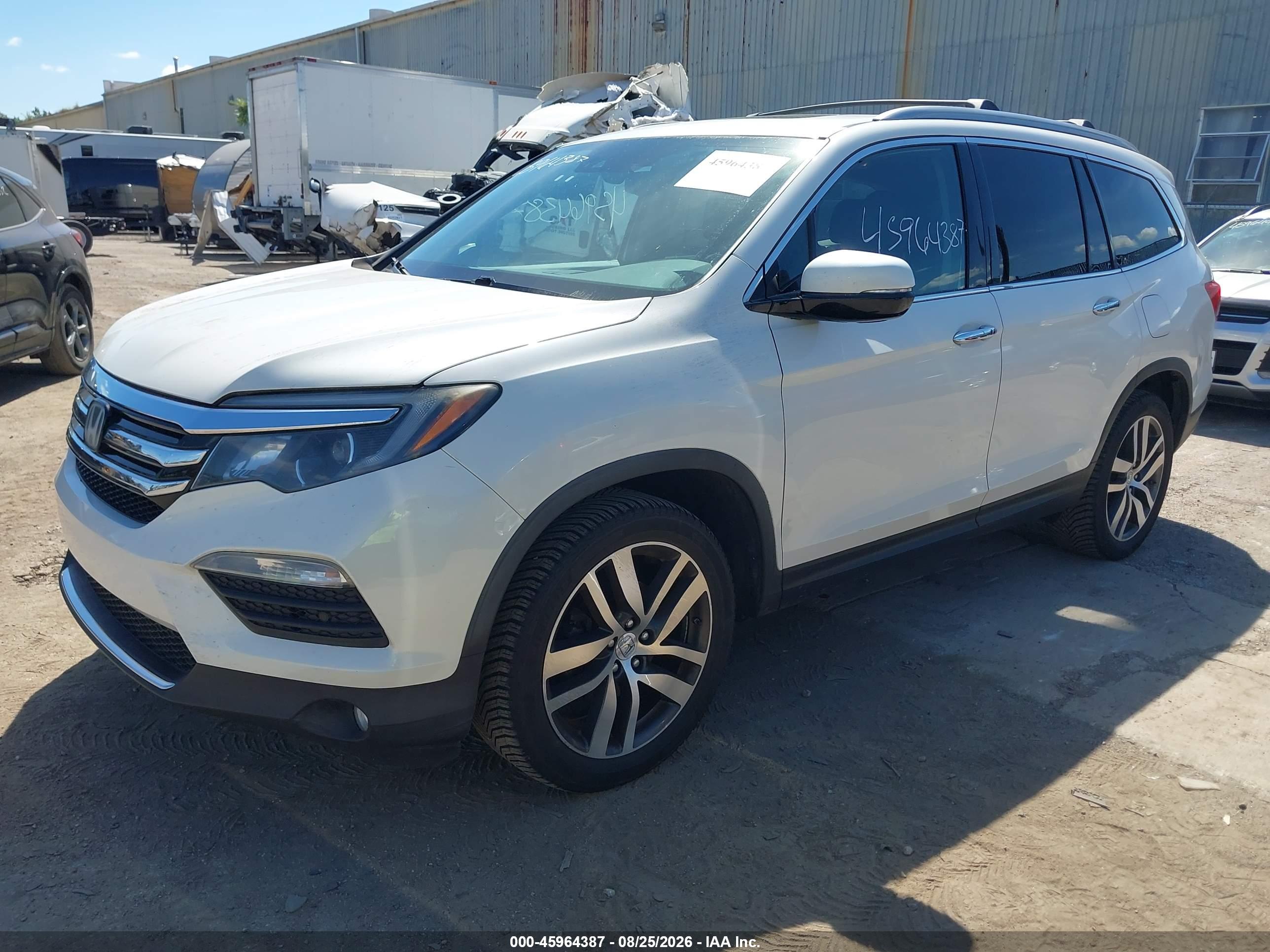 2016 HONDA PILOT ELITE — I2