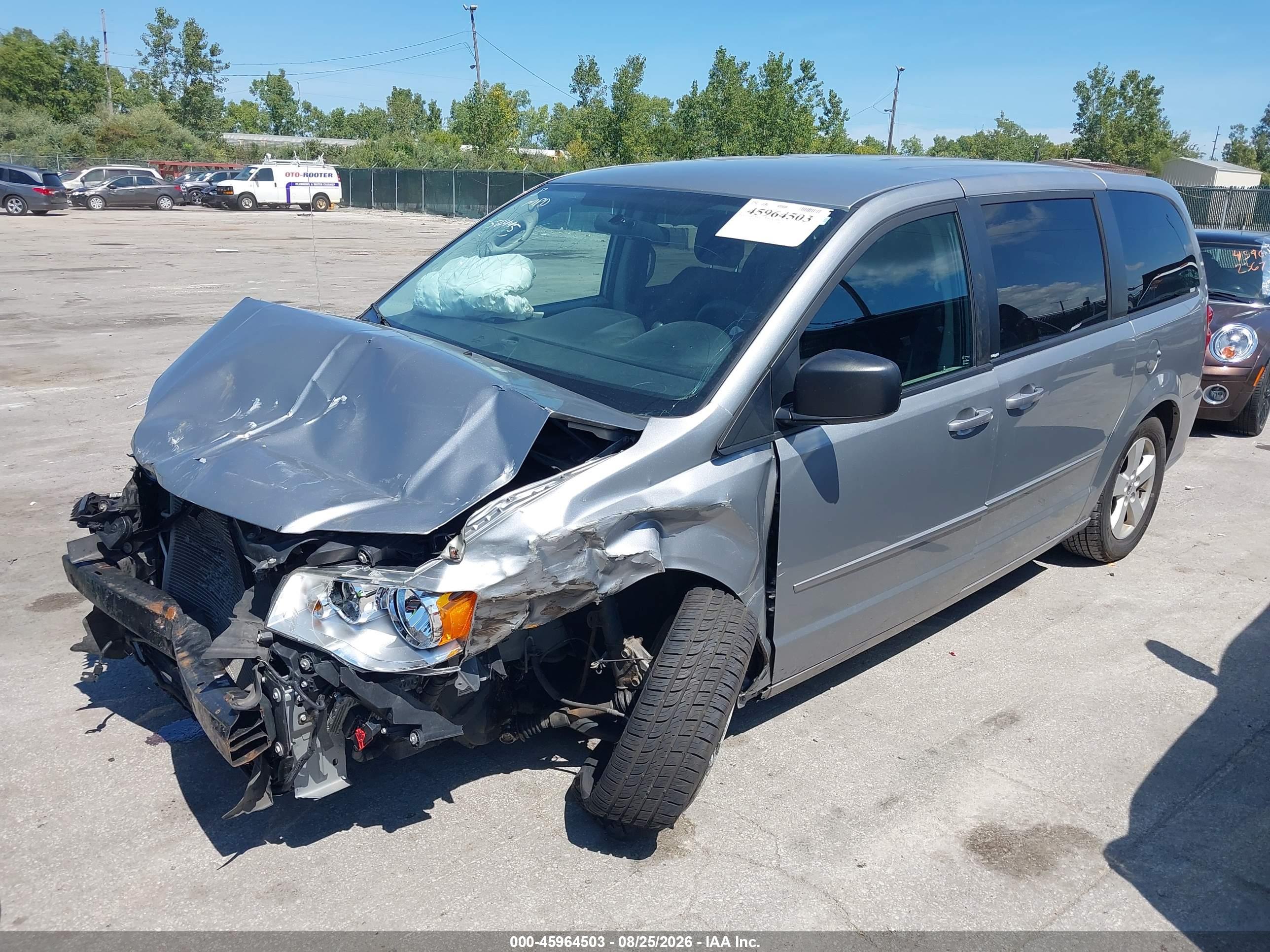2013 DODGE GRAND CARAVAN SE — I2