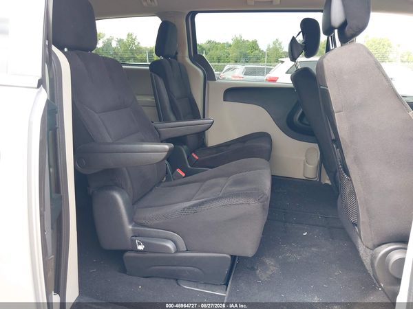 2014 DODGE GRAND CARAVAN SE — I8