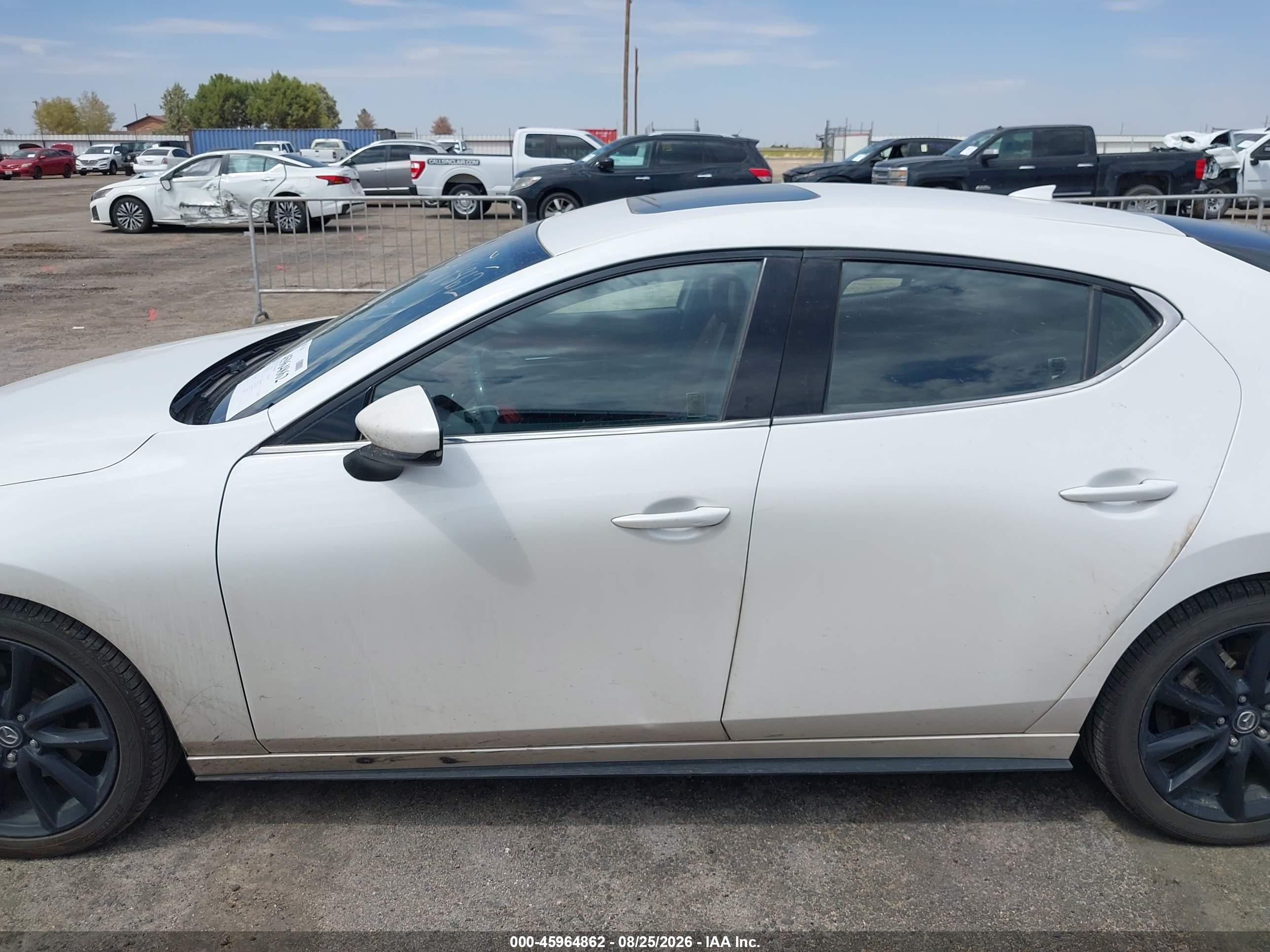 2019 MAZDA MAZDA3 PREMIUM PACKAGE
