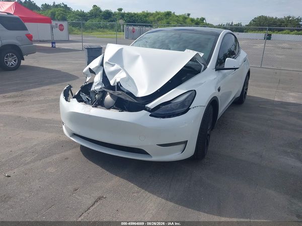 2022 TESLA MODEL Y — I2