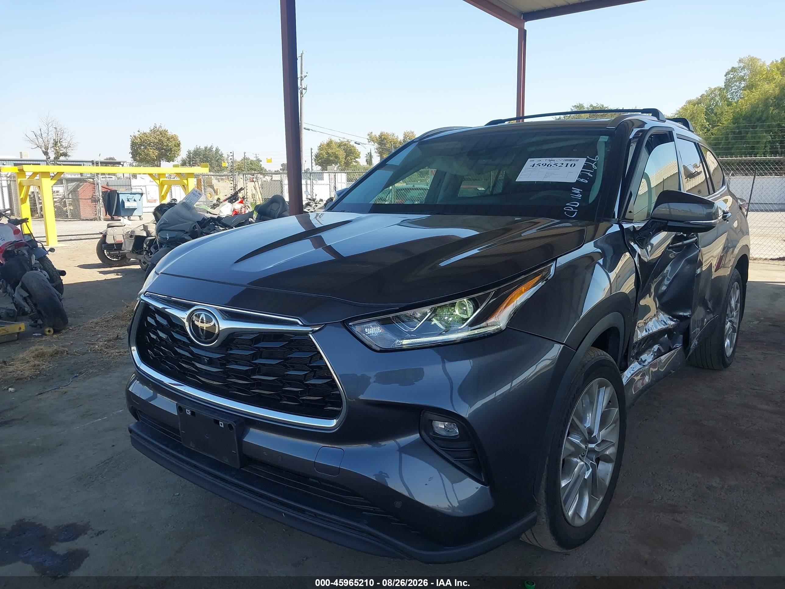 2024 TOYOTA HIGHLANDER LIMITED — I2