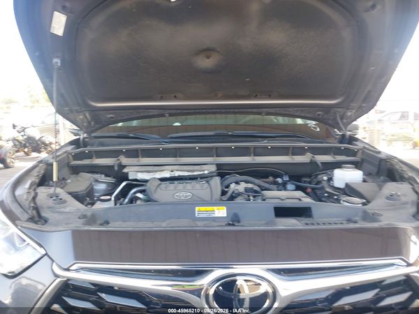 2024 TOYOTA HIGHLANDER LIMITED — I10