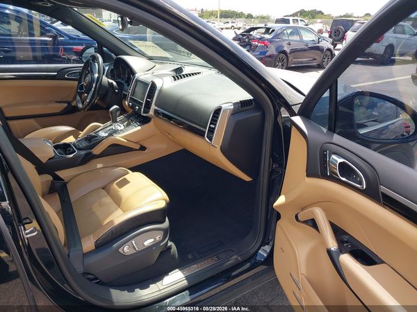 2016 PORSCHE CAYENNE S