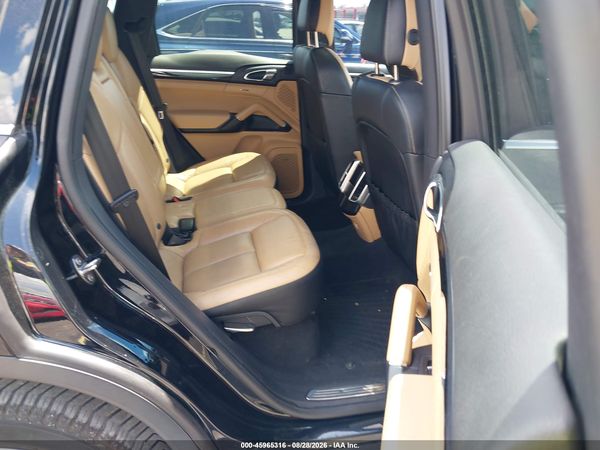 2016 PORSCHE CAYENNE S