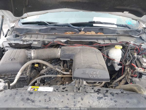 2019 RAM 1500 CLASSIC TRADESMAN  4X2 6'4 BOX