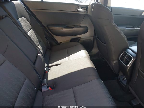 2017 KIA SPORTAGE LX — I8