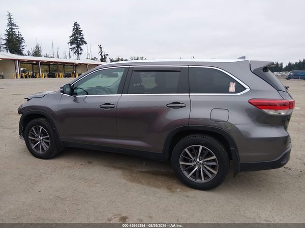 2019 TOYOTA HIGHLANDER XLE
