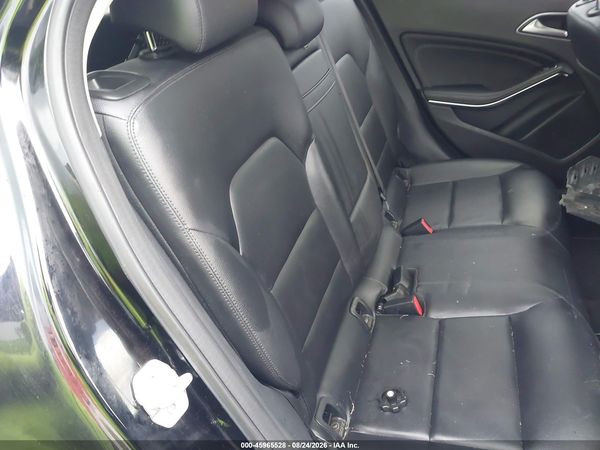 2015 MERCEDES-BENZ GLA 250 4MATIC