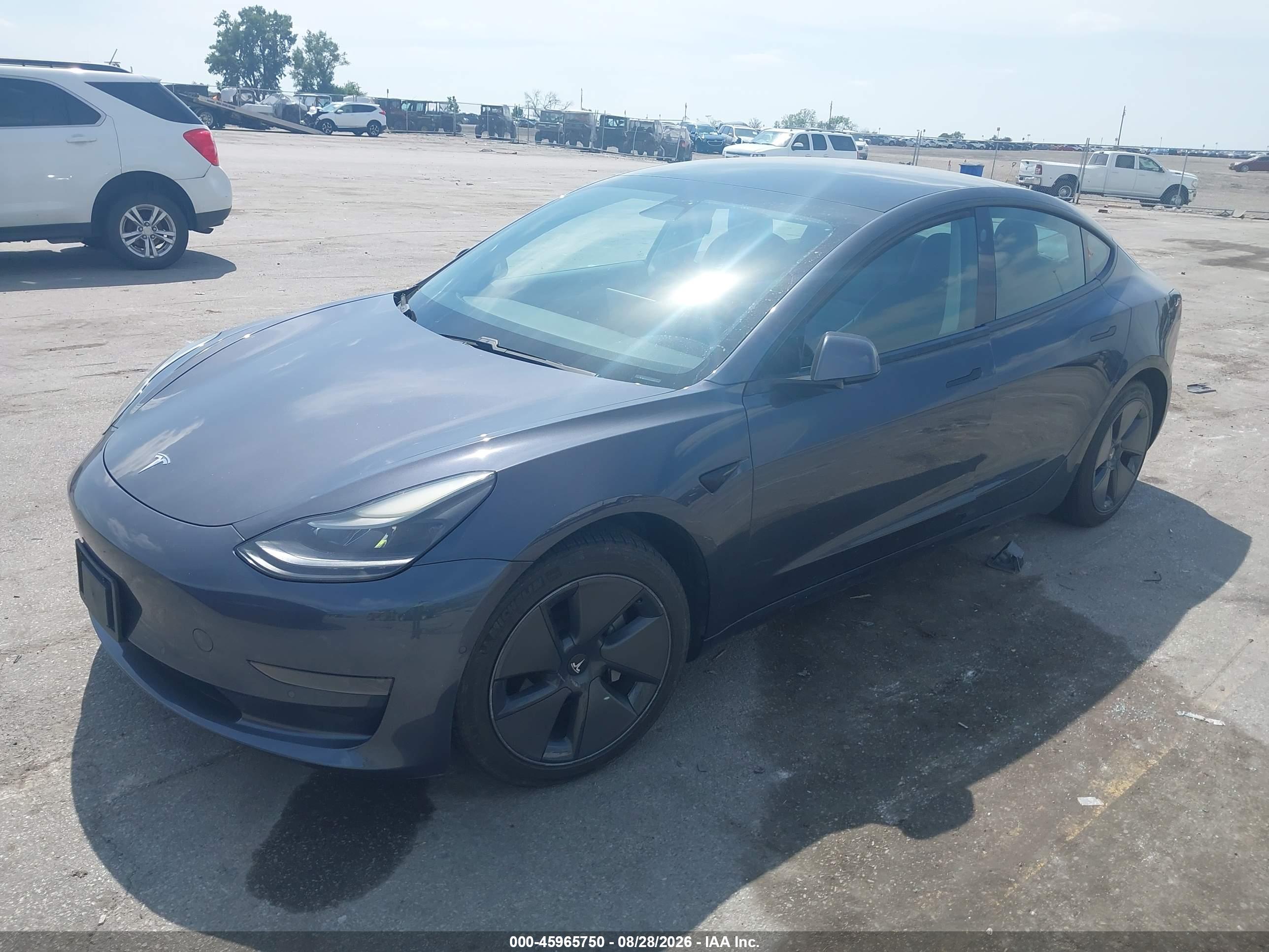 2021 TESLA MODEL 3 — I2
